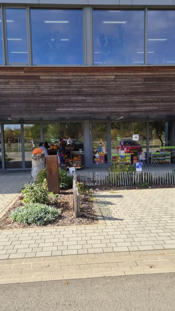 Visite de la structure APEMH à Limpach